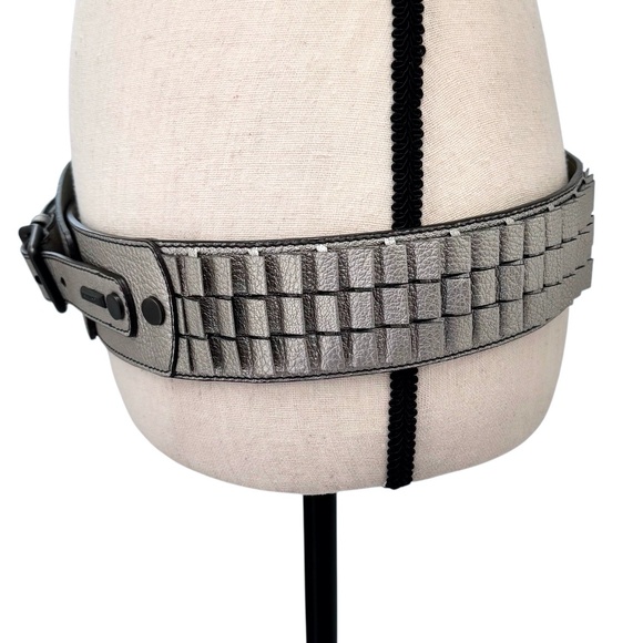 BURBERRY GUNMETAL PEWTER LEATHER WIDE WAIST BELT WITH PLEATED RUFFLES - Picture 6 of 16